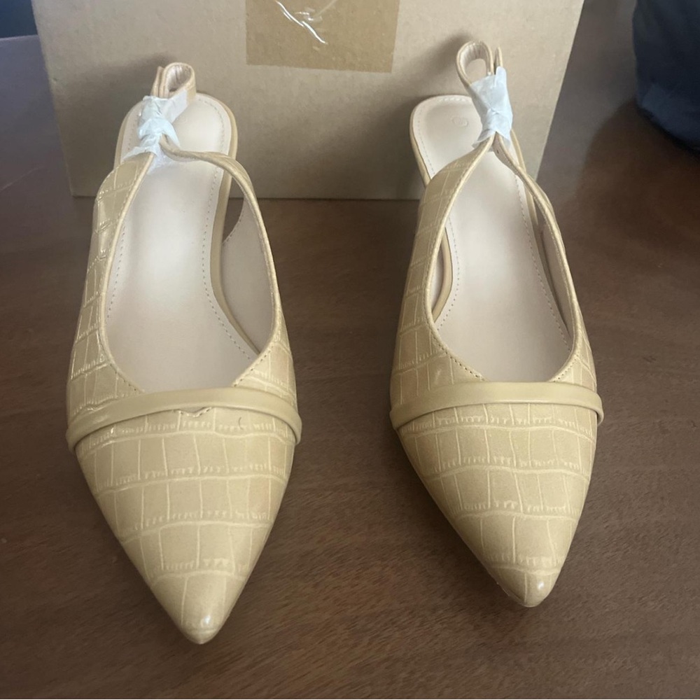 Beige Croc-Embossed Slingback Heels - Picture 2 of 5